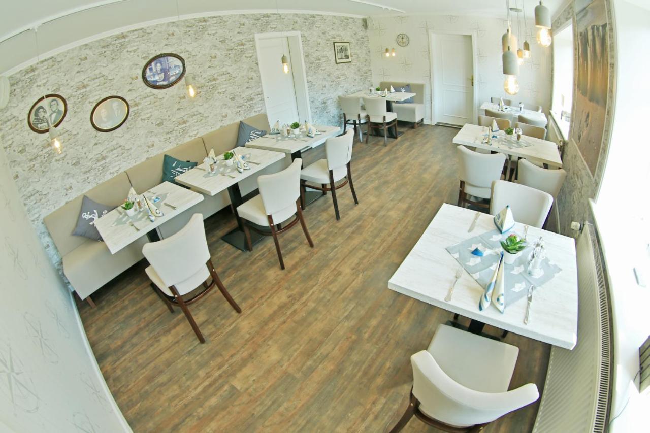 Gasthaus Knudsen Utersum Εξωτερικό φωτογραφία